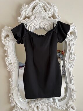 Guess Black Off the Shoulder Dress - M